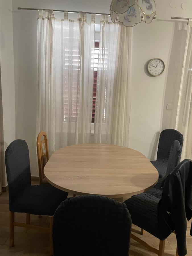 Apartman Zen In The Centar Of 시베니크 외부 사진